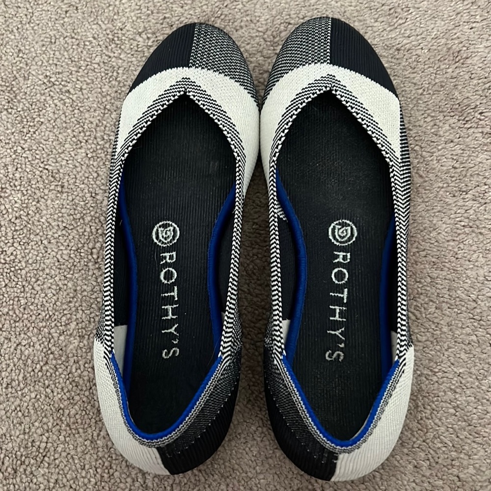 Rothy’s Black Captoe flats, size 8